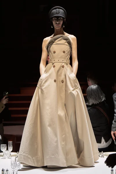 Look 32